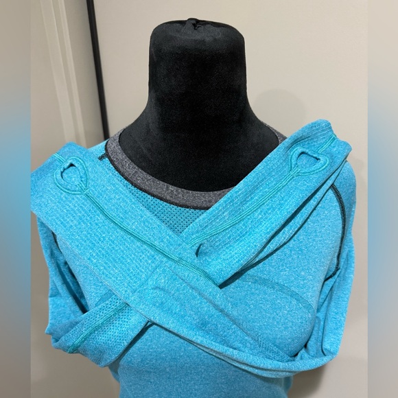 Lululemon Swiftly Tech Teal Long Sleeve Crew shirt - Picture 6 of 7